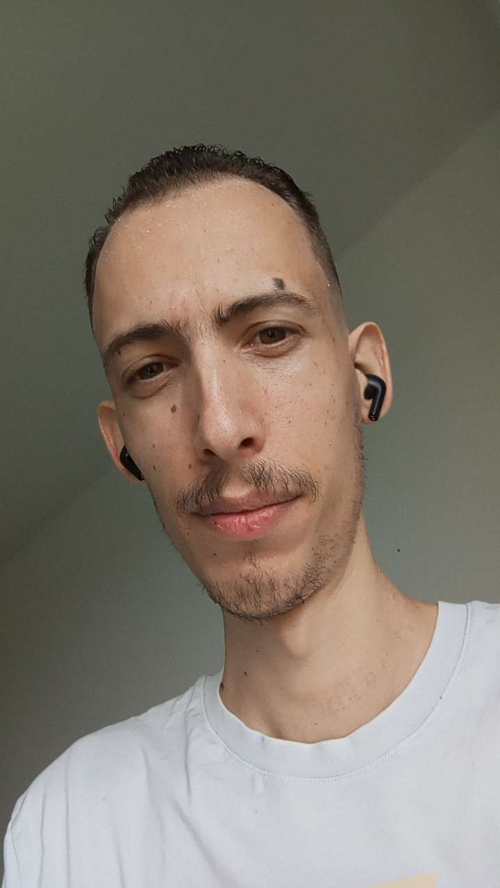 Profil de Menahem, 29 ans, Adultère à Noertrange