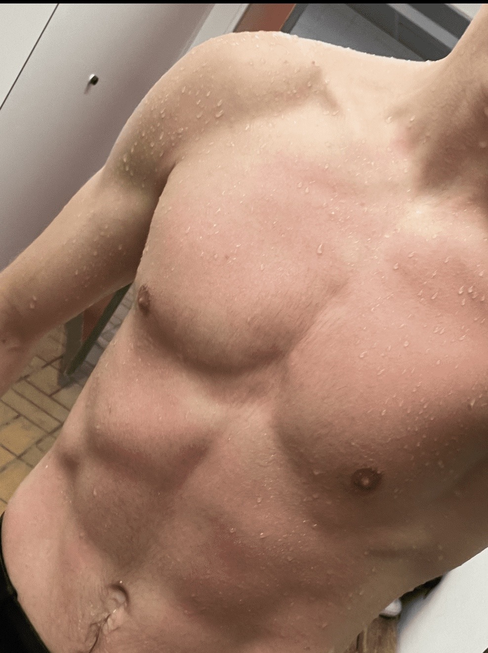 Profil de Manoha, 19 ans, Adultère à Neidhausen